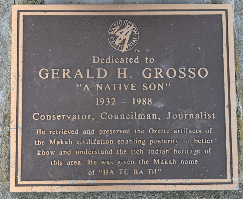 Port Orchard Monument Pole Dedicated To Gerald H Grosso - Photo By Brandon K Montoya